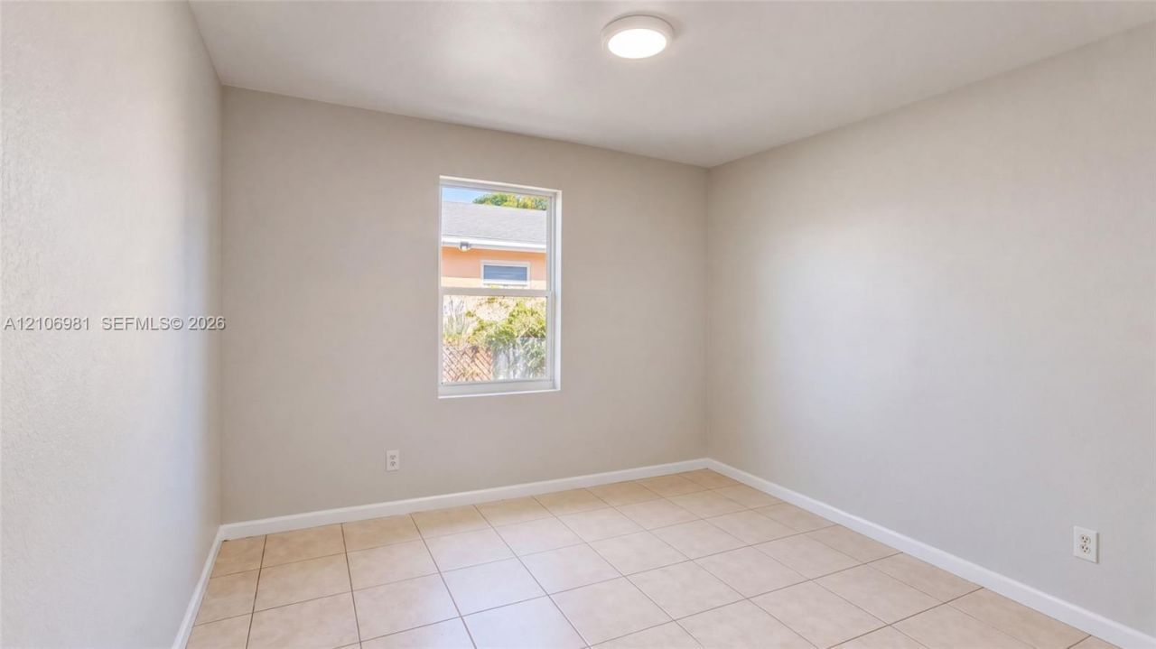 1295 N Railroad Ave , Boynton Beach, FL 33435 Photo
