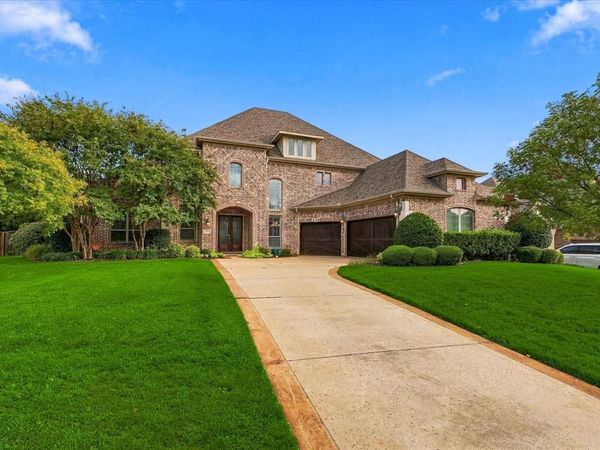 204 Saint Tropez Drive, Southlake, TX 76092