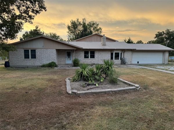 6671 Fm 1699 , Avery, TX 75554
