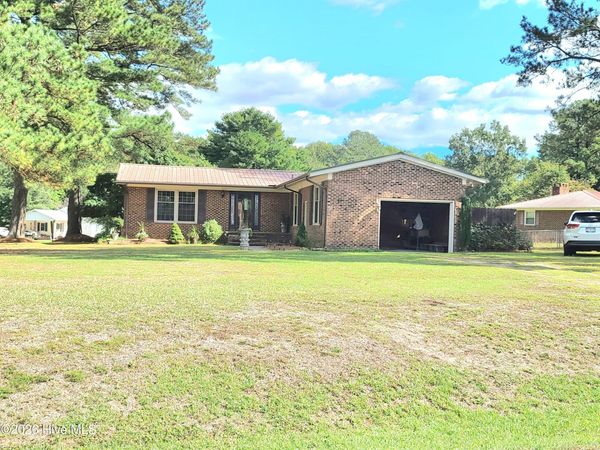 2113 Westwood Drive , Kinston, NC 28504
