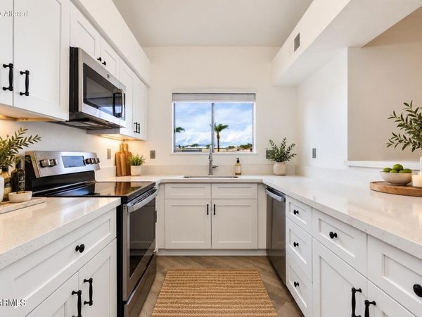 1287 N ALMA SCHOOL Road, Unit 210, Chandler, AZ 85224
