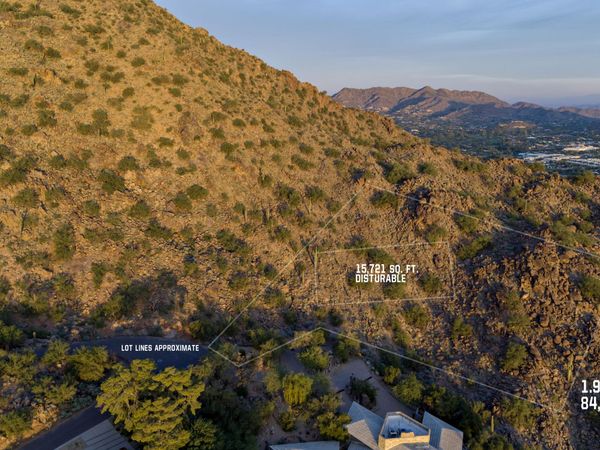 5900 E Cholla Lane, Unit -, Paradise Valley, AZ 85253