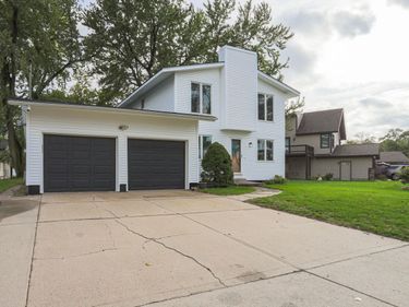 53 LAKEWOOD VILLA Street, COUNCIL BLUFFS, IA 51501