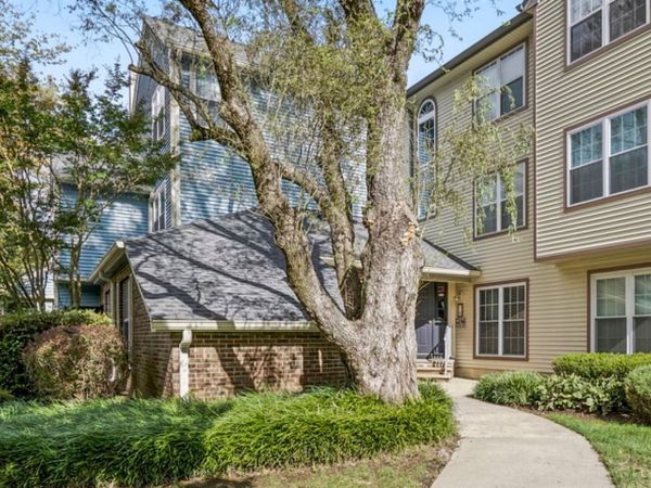 6083 Cedar Court, Monmouth Junction, NJ 08852
