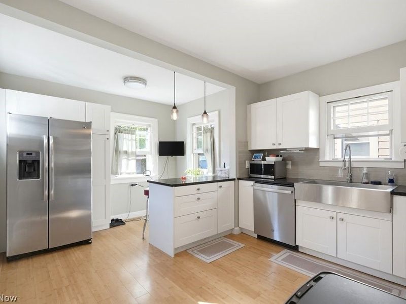 3818 Parkdale Road, Cleveland Heights, OH 44121 Photo 7