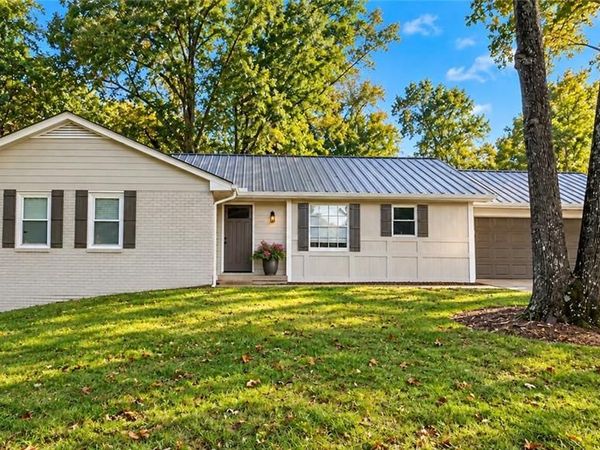 390 Tidwell Circle , Alpharetta, GA 30004