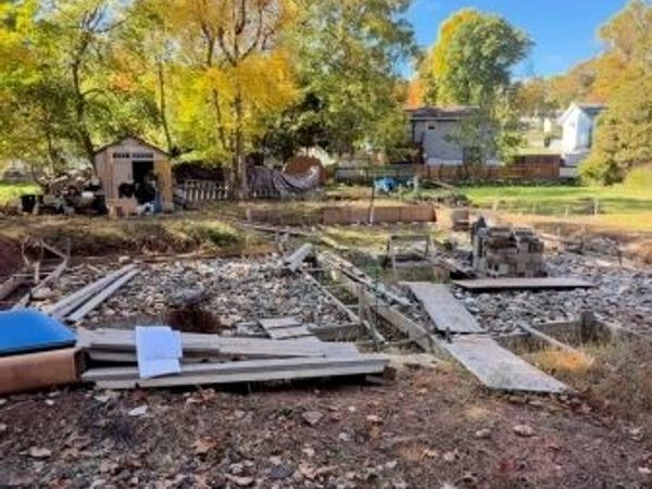 14 Brown Trl, Hopatcong, NJ 07843