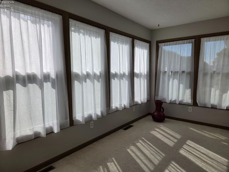 5 W Teakwood Court, Tiffin, OH 44883 Photo 13