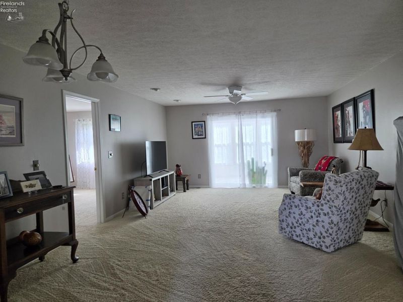 5 W Teakwood Court, Tiffin, OH 44883 Photo 8
