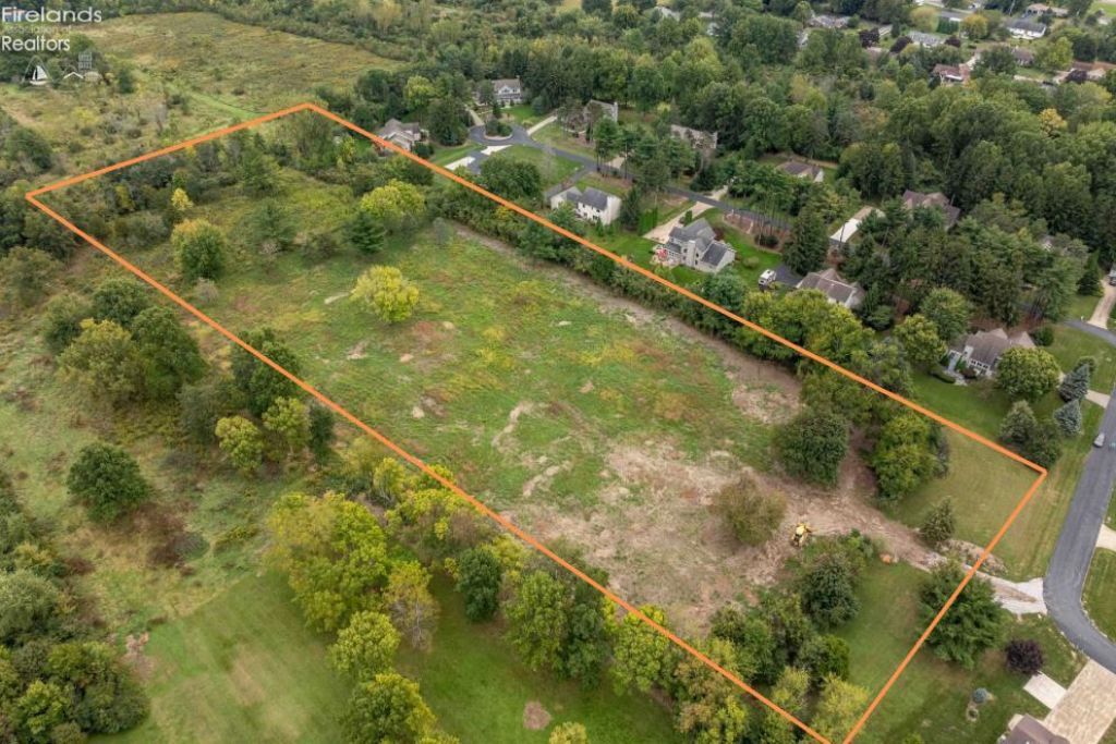 0 Pine Meadow, Port Clinton, OH 43452 Main Photo