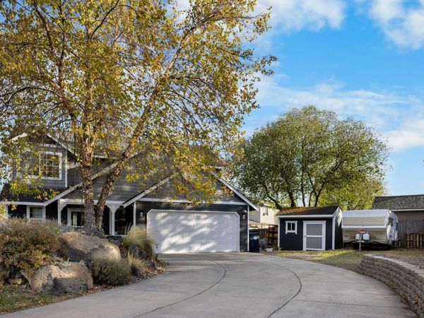 1770 SW 22nd Court, Redmond, OR 97756