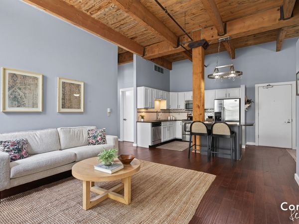 940 Monroe Avenue NW, Unit 123, Grand Rapids, MI 49503