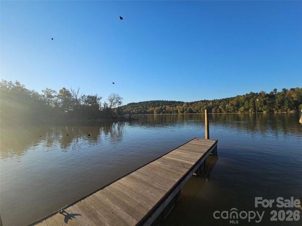 524 E Settings Boulevard NW, Valdese, NC 28690