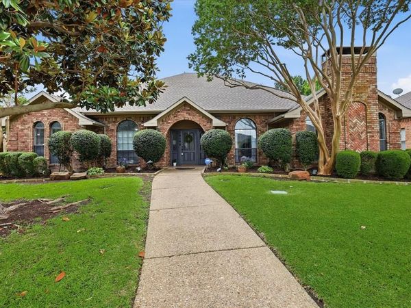 1516 Glastonbury Drive, Plano, TX 75075