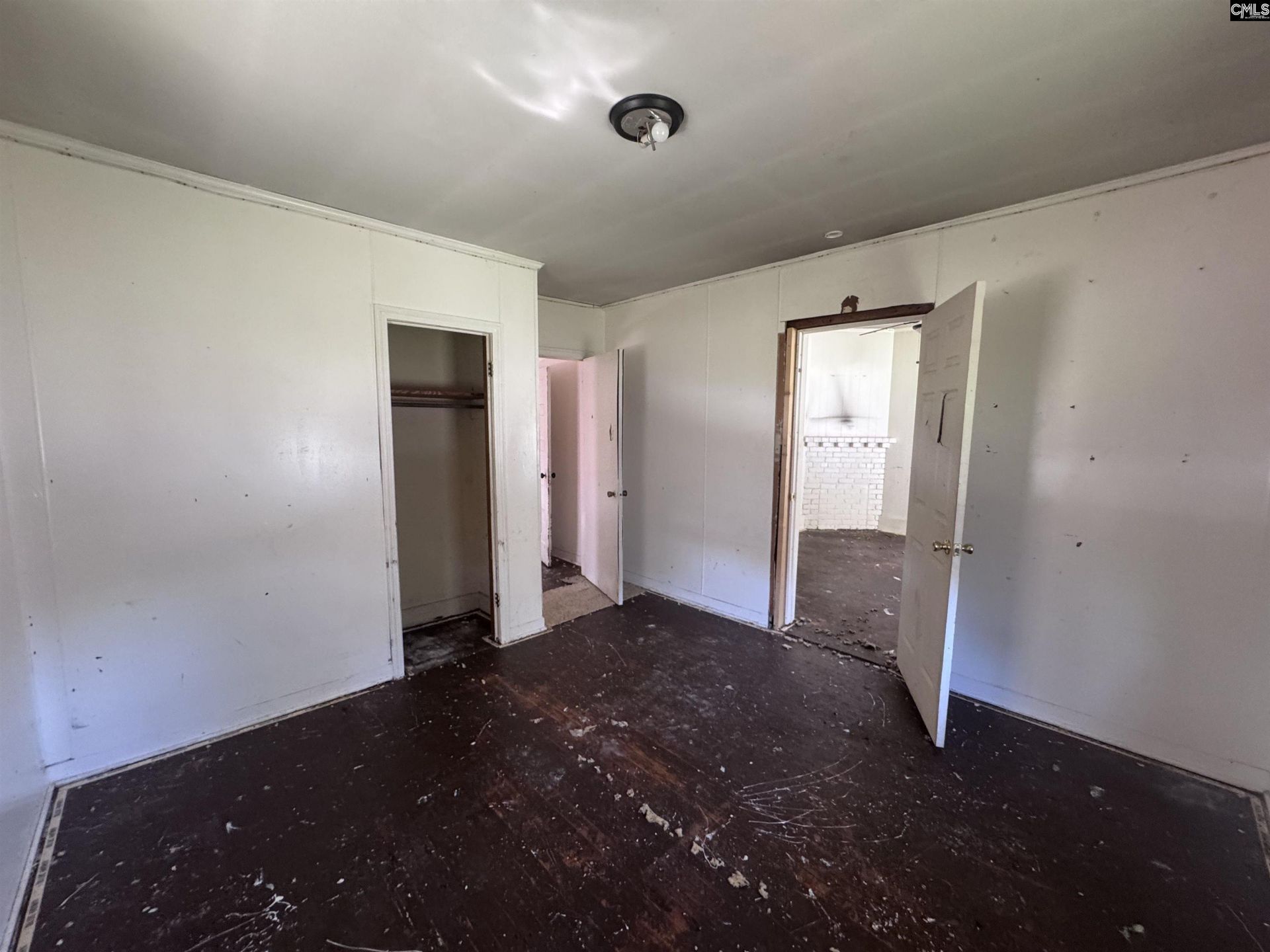 390 Holly Street  Photo 5