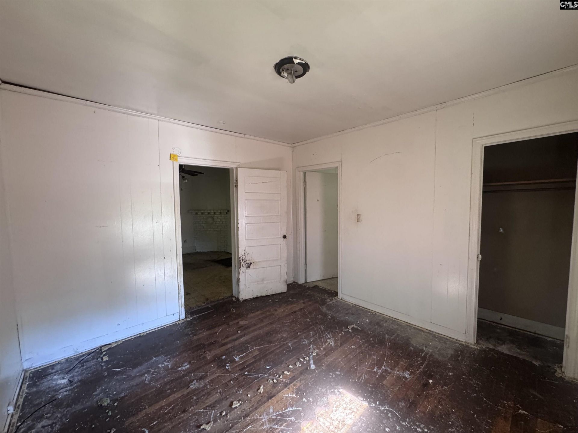 390 Holly Street  Photo 6