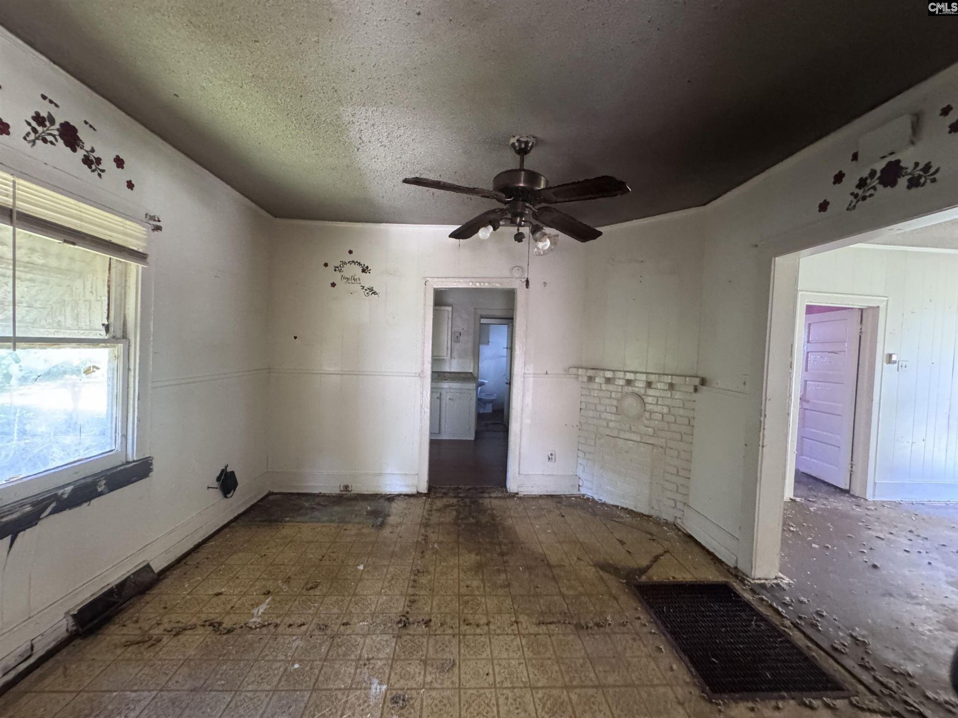 390 Holly Street  Photo 7