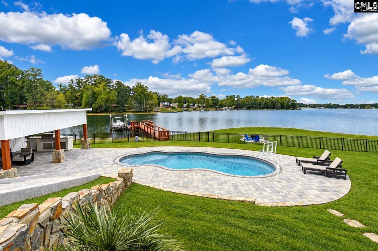 281 Mary Drive  Photo 6