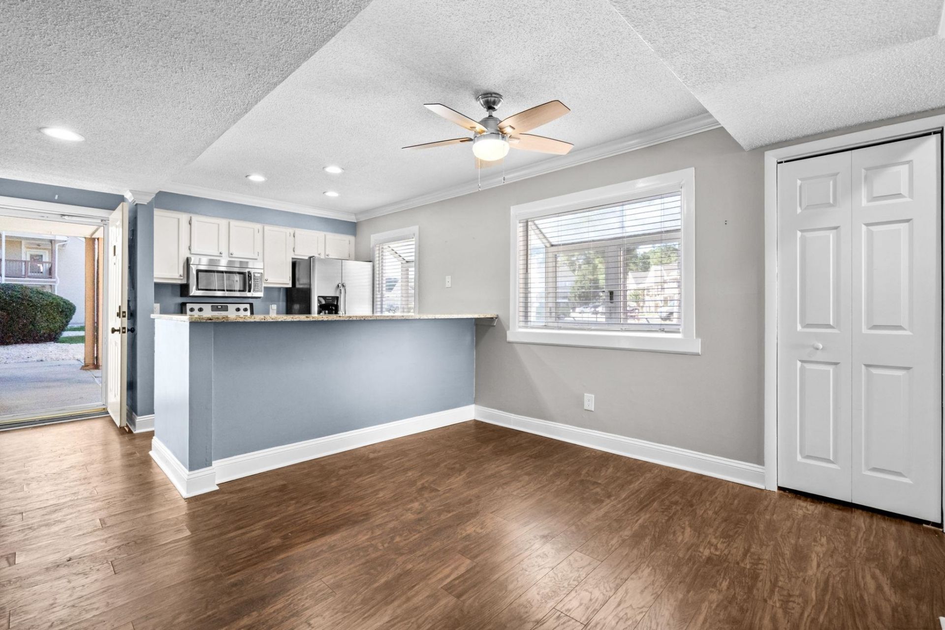 1025 Plantation Dr.  Photo 13