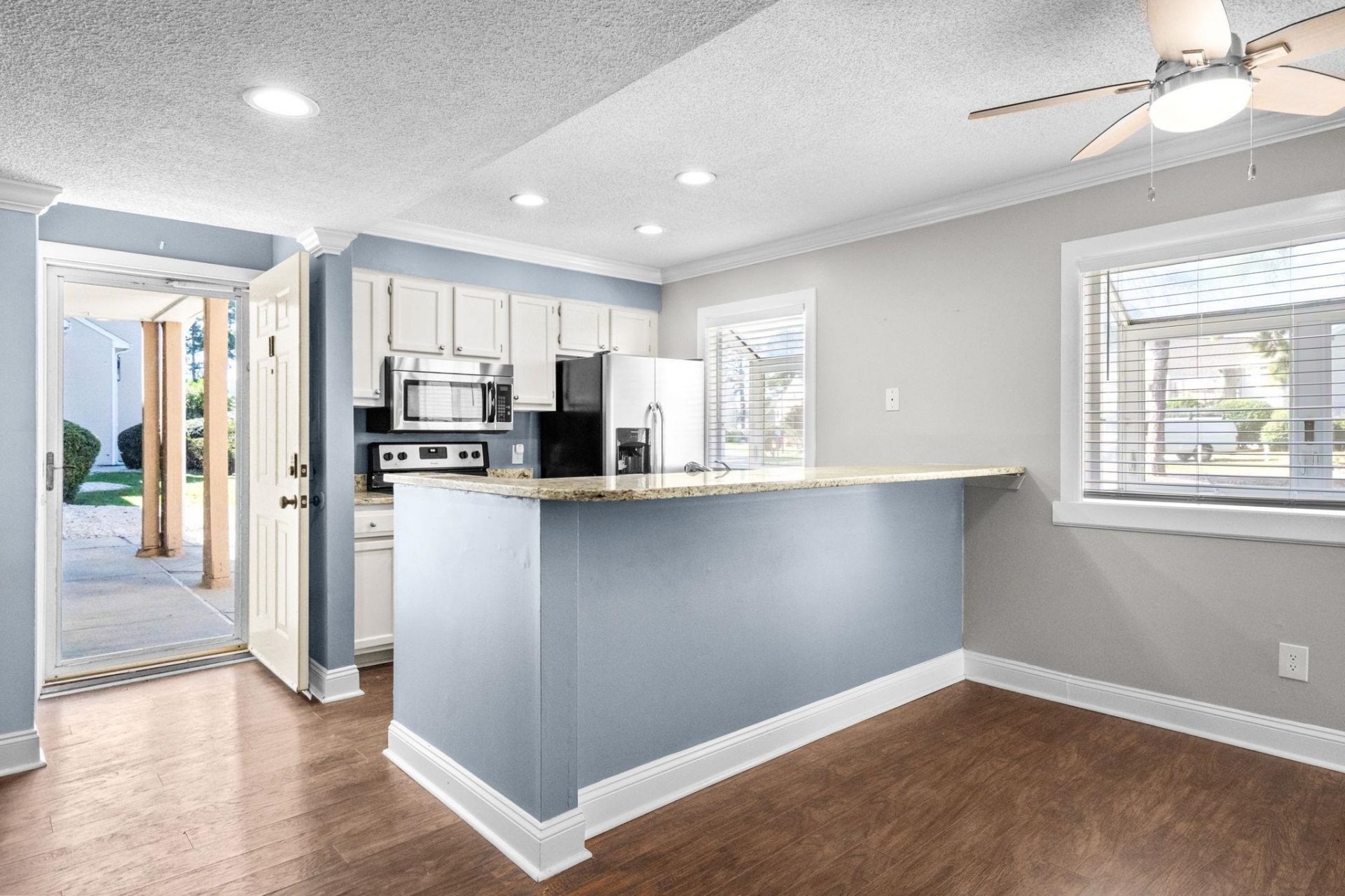 1025 Plantation Dr.  Photo 14