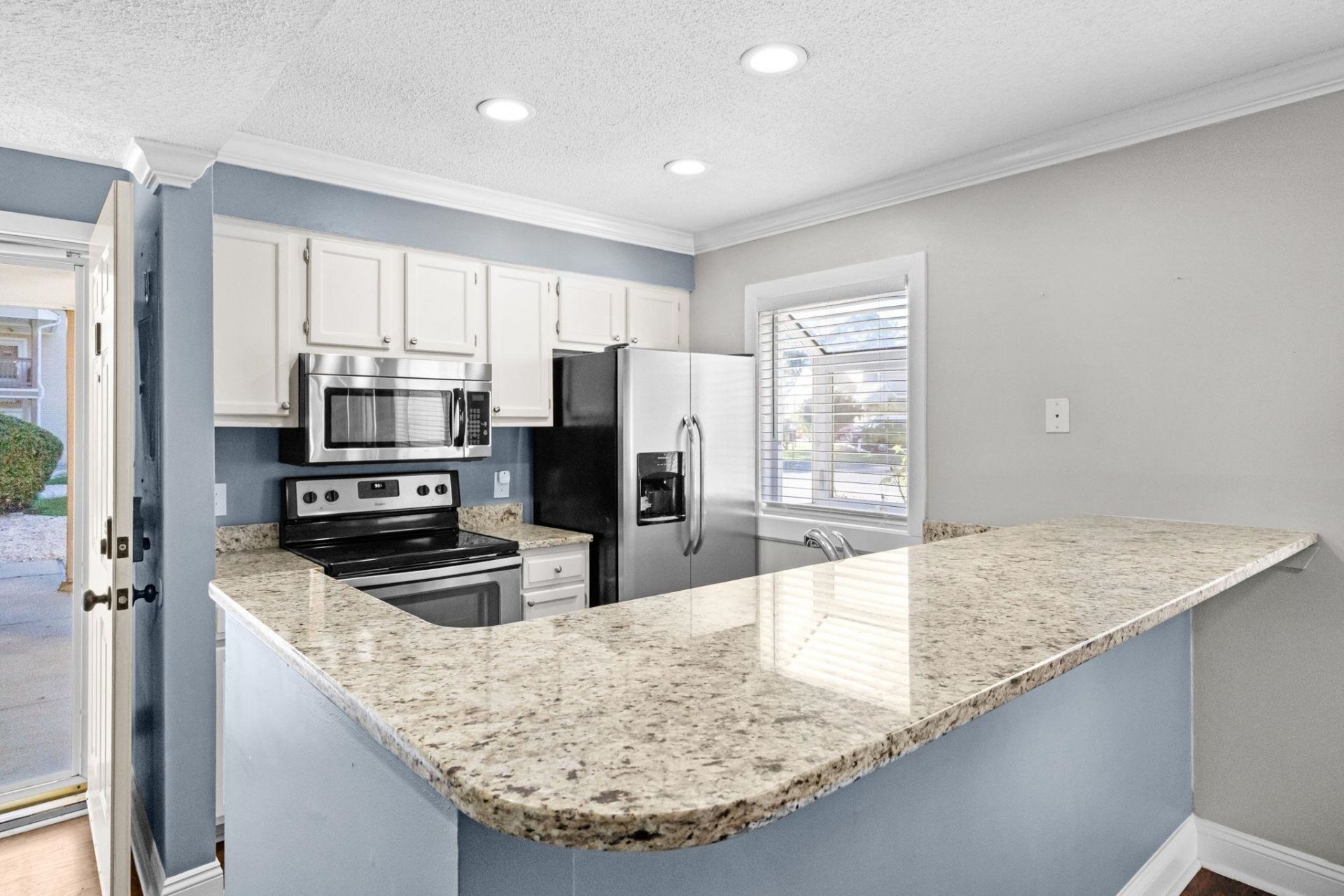 1025 Plantation Dr.  Photo 15