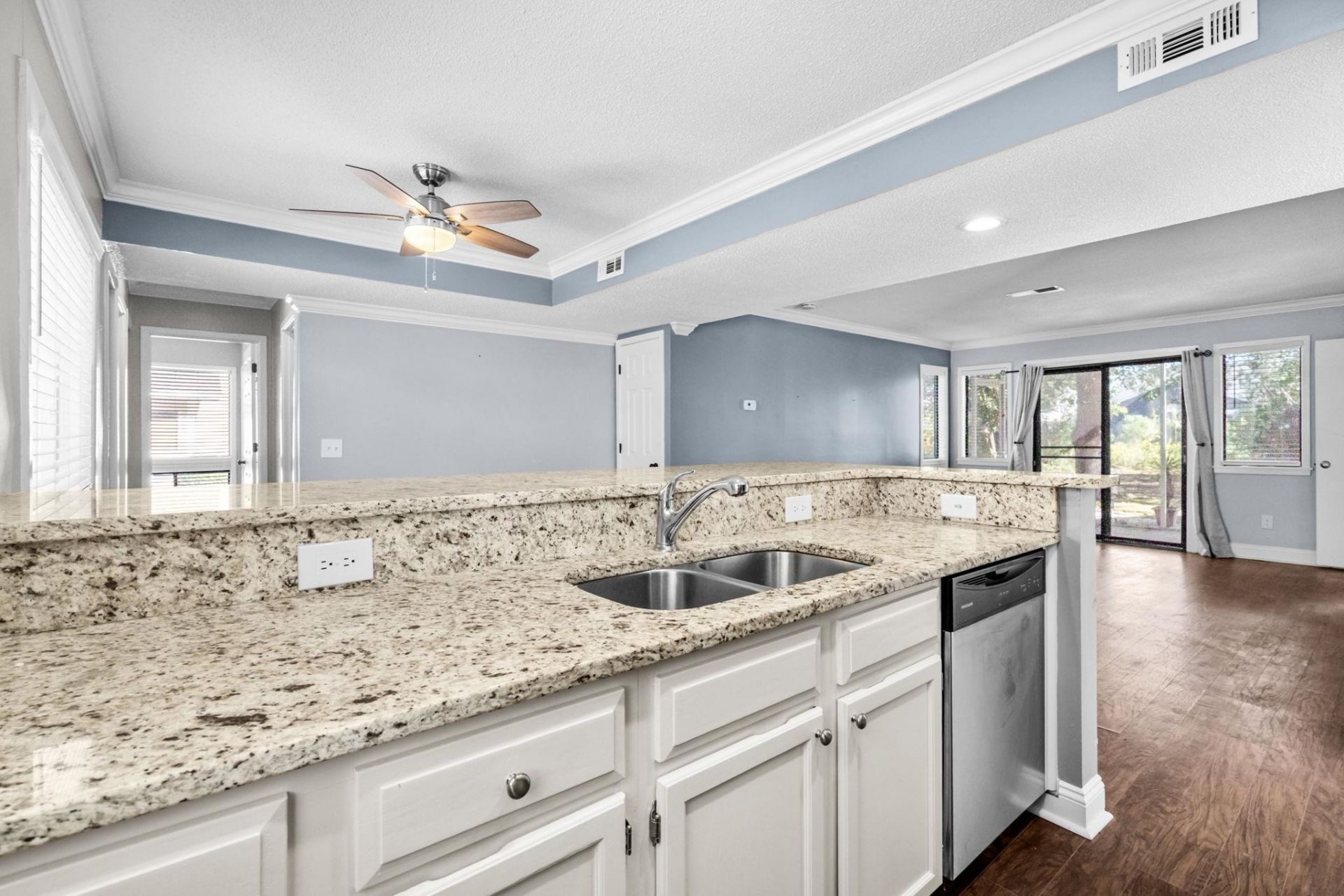 1025 Plantation Dr.  Photo 16