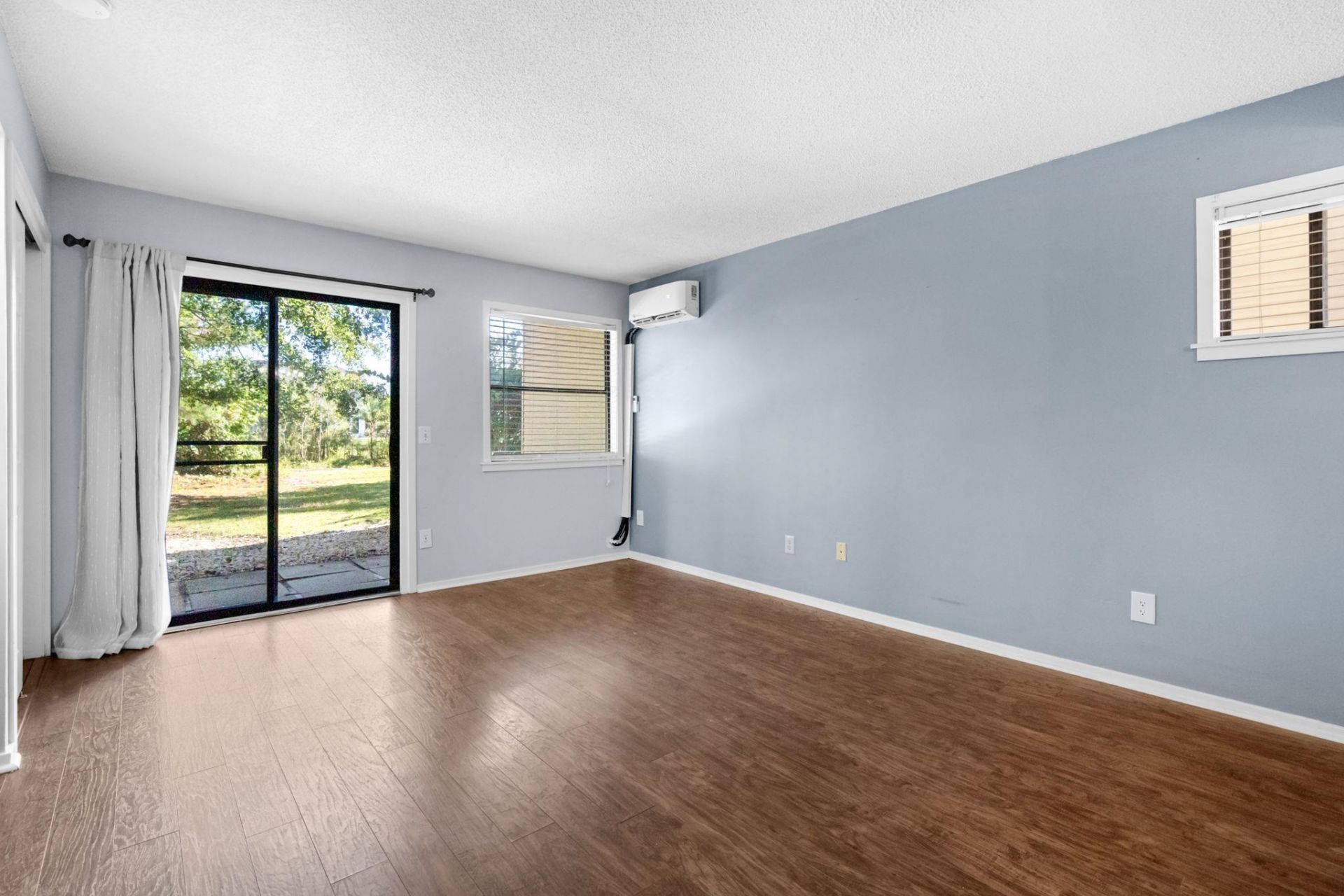 1025 Plantation Dr.  Photo 21