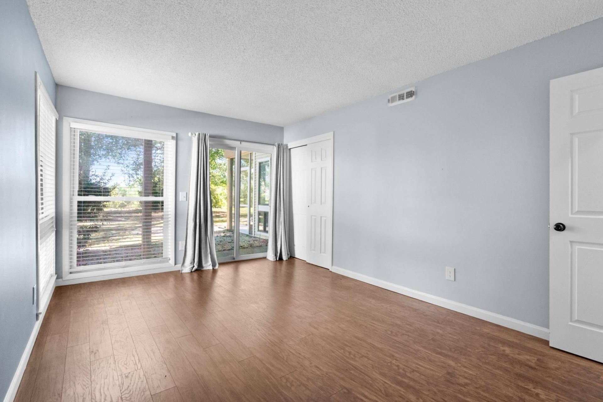 1025 Plantation Dr.  Photo 31
