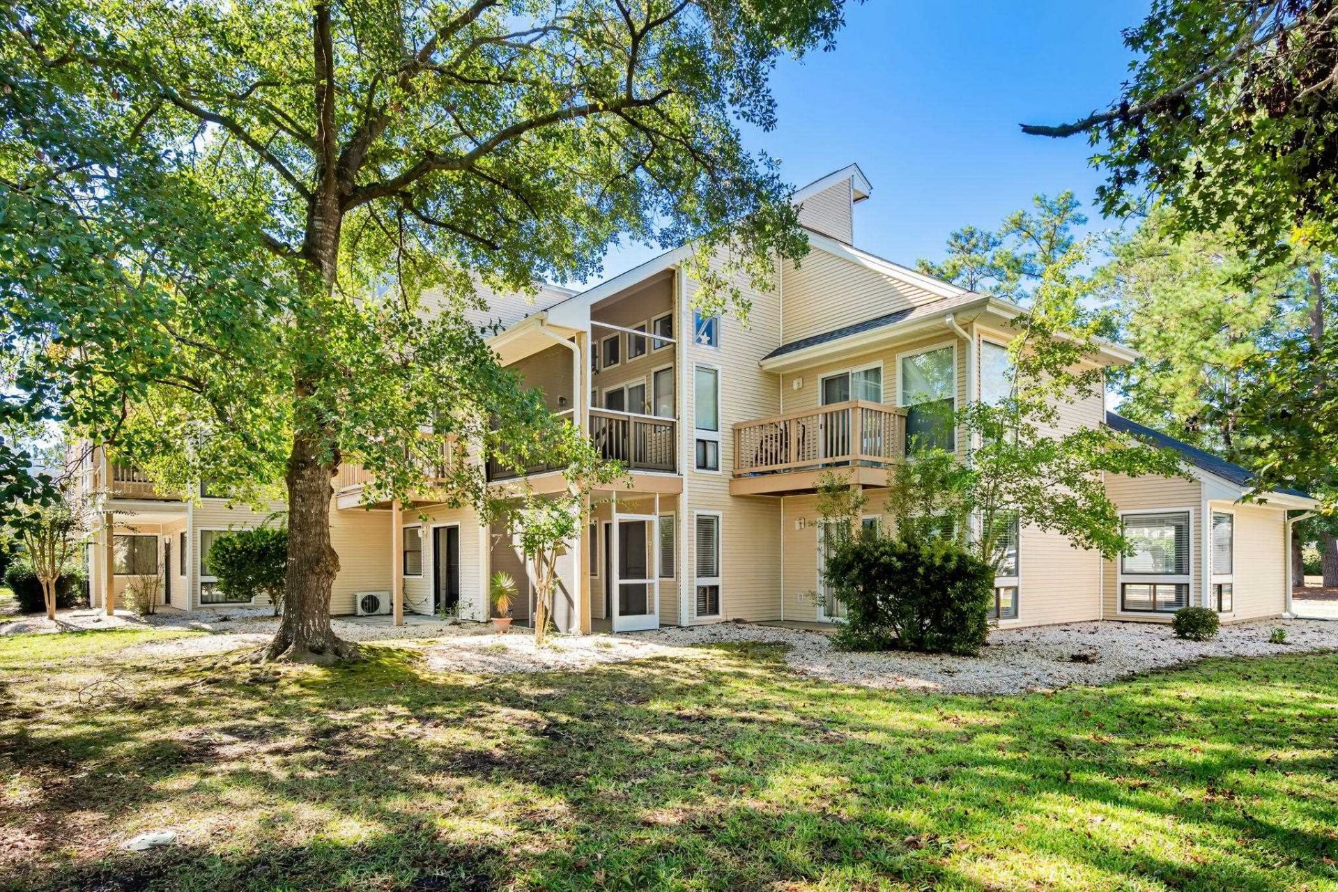 1025 Plantation Dr.  Photo 45