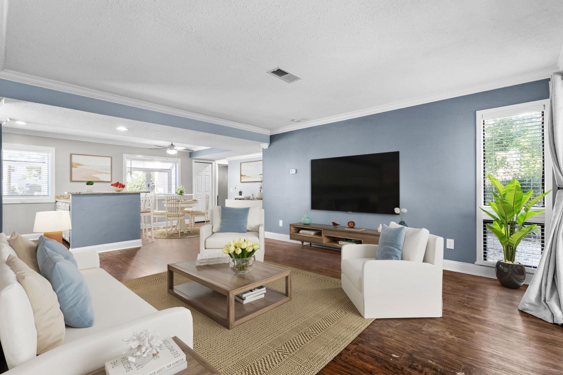 1025 Plantation Dr.  Photo 8