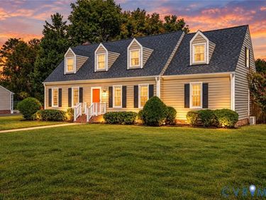 12801 Vogt Avenue , Chester, VA 23836