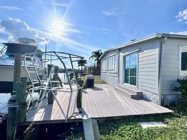 5545 Sir Walter WAY , NORTH FORT MYERS, FL 33917