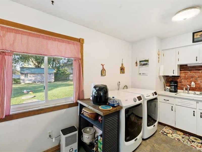 4468 Saint Paris Pike, Springfield, OH 45504 Photo 22