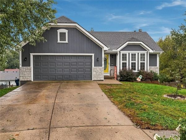 1027 Swallow Court, Liberty, MO 64068