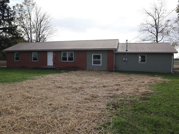 900 Van Deman Street , Washington Court House, OH 43160