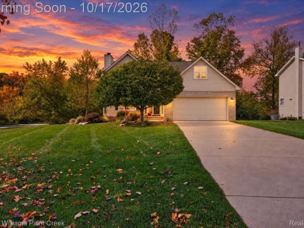 744 Glenmoor Drive, Oxford Township, Mi 48371