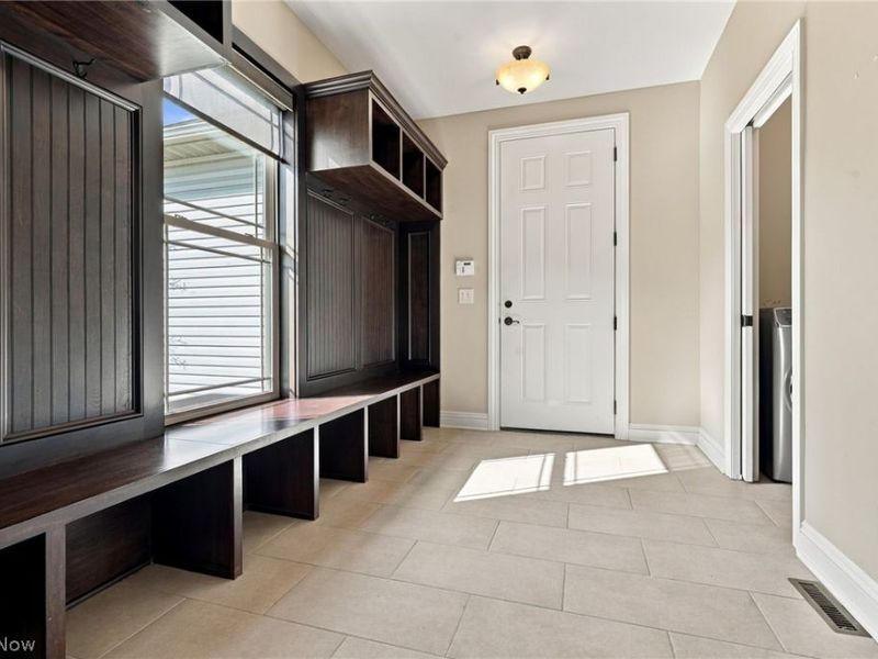 1137 Laurel Green Drive NE, North Canton, OH 44720 Photo 21