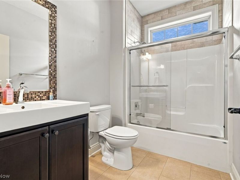 1137 Laurel Green Drive NE, North Canton, OH 44720 Photo 23