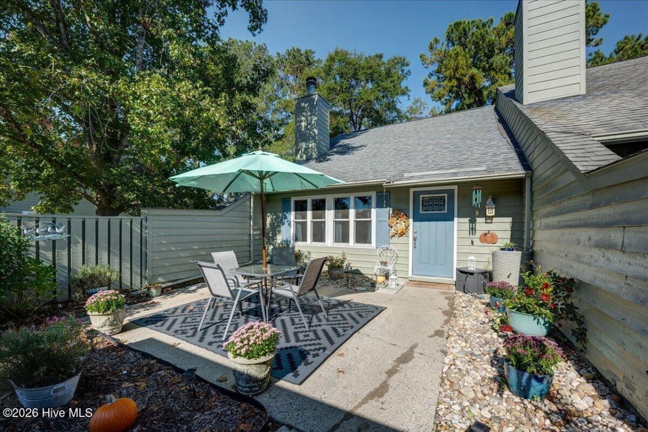 101 Ashley Place, New Bern, NC 28562 Main Photo