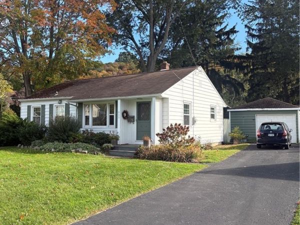 935 Seneca Street, Lewiston, NY 14092
