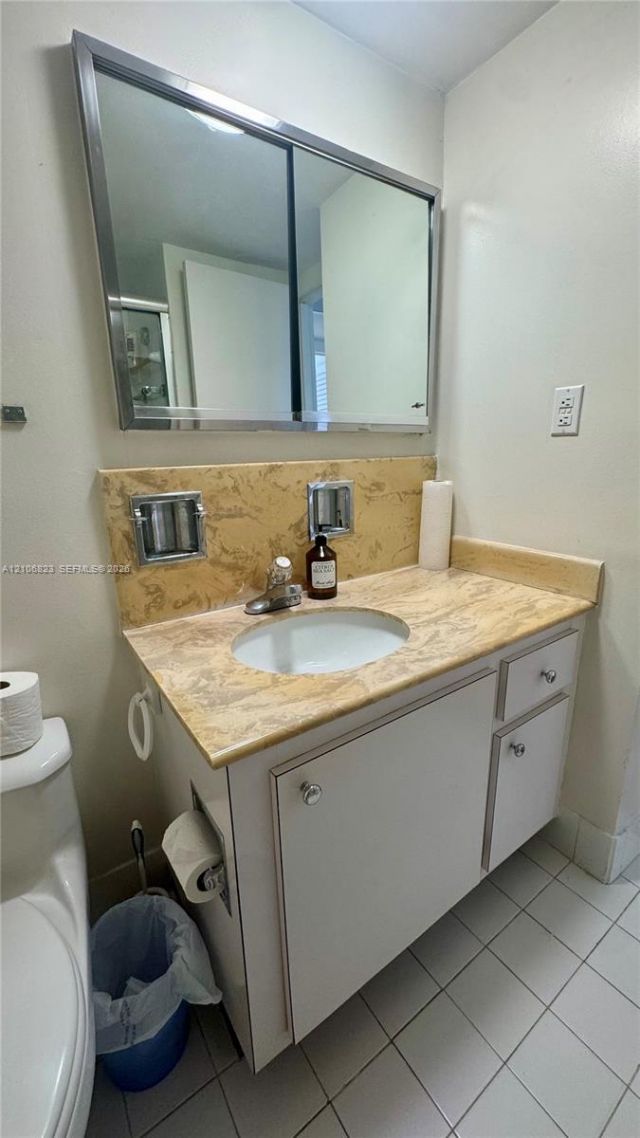 5161 Collins Avenue, Unit 515, Miami Beach, FL 33140 Photo