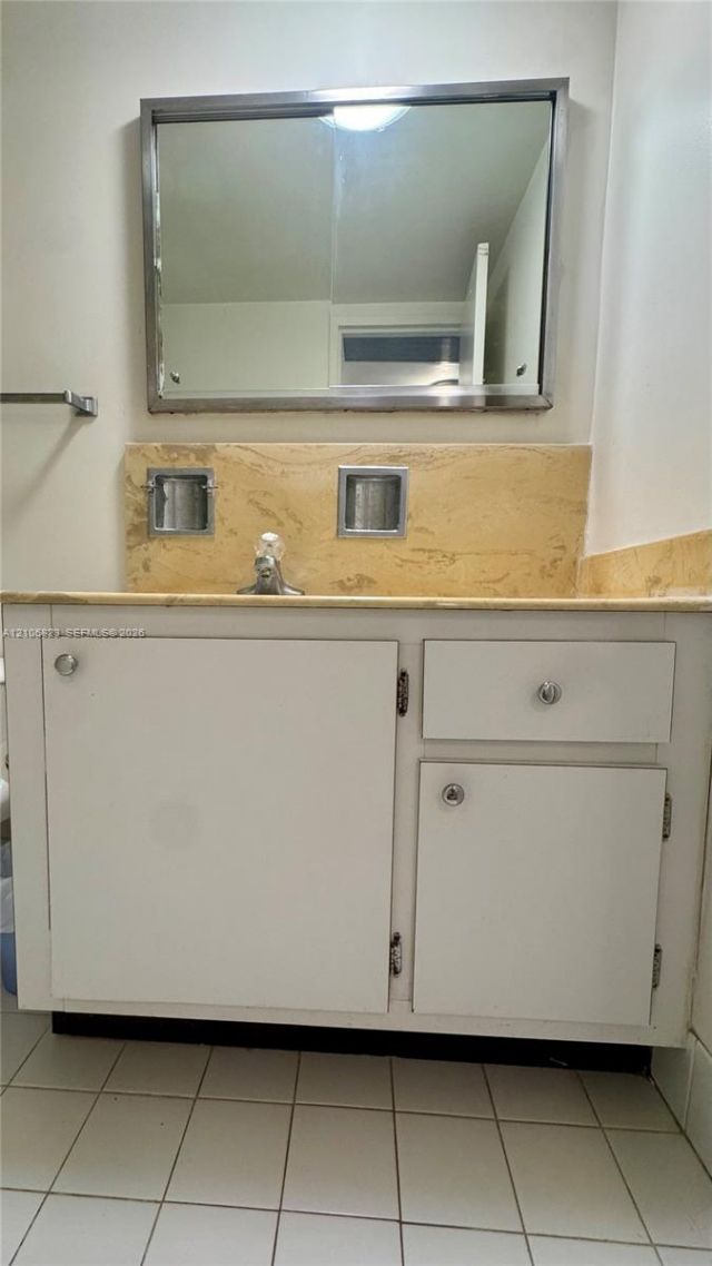 5161 Collins Avenue, Unit 515, Miami Beach, FL 33140 Photo