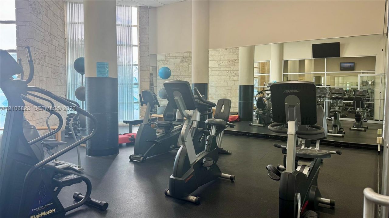 5161 Collins Avenue, Unit 515, Miami Beach, FL 33140 Photo