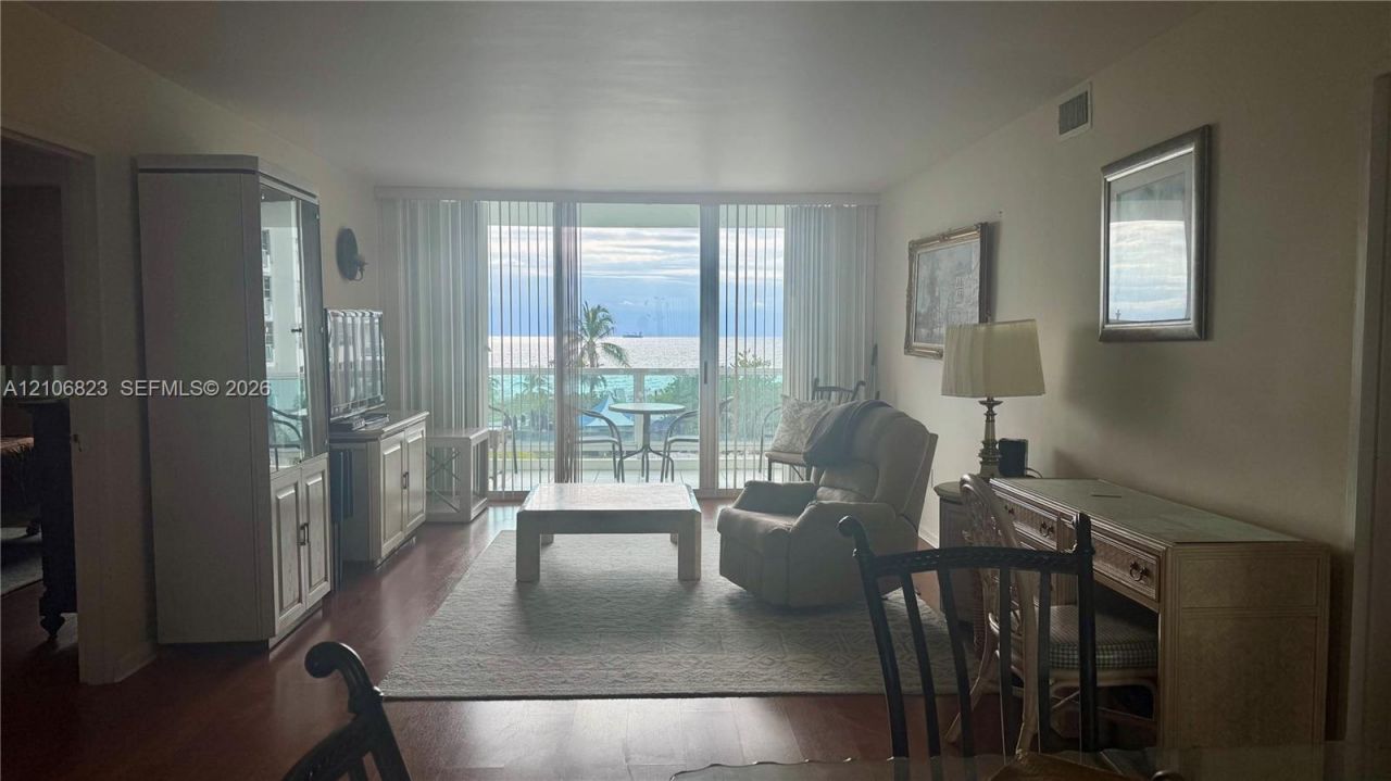 5161 Collins Avenue, Unit 515, Miami Beach, FL 33140 Photo
