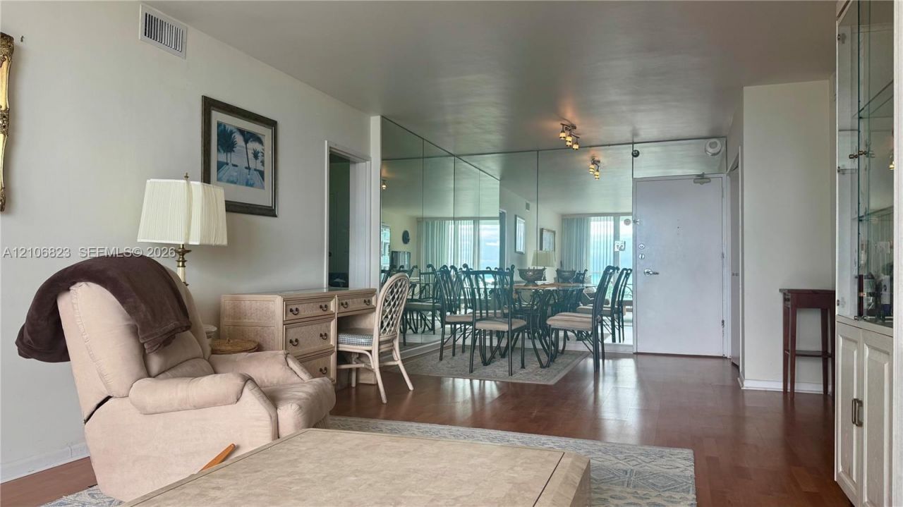 5161 Collins Avenue, Unit 515, Miami Beach, FL 33140 Photo