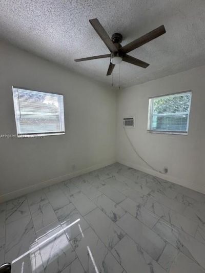 240 NW 28th Ave , Boynton Beach, FL 33435 Photo