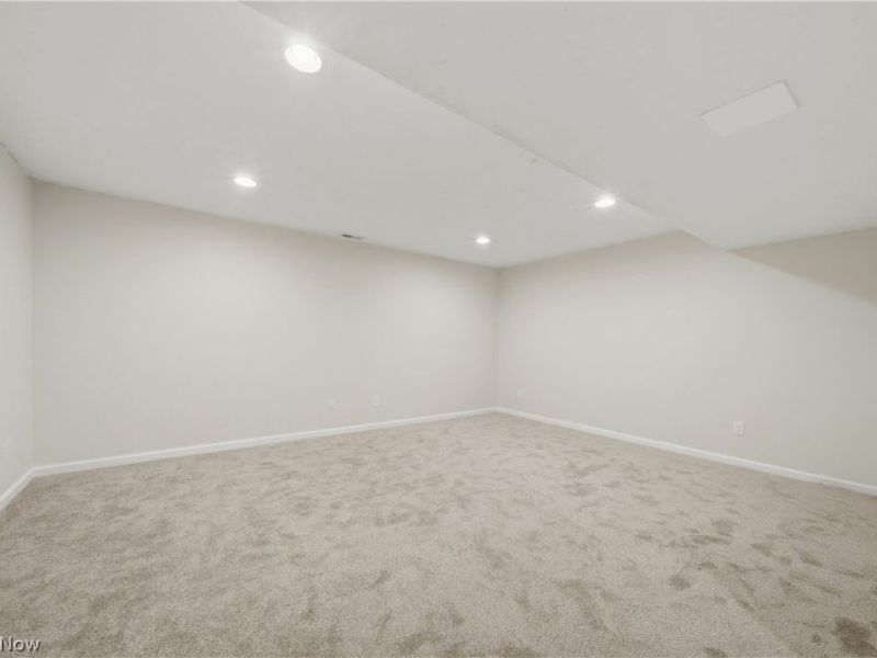 4418 Chevron Circle SW, Massillon, OH 44646 Photo 24