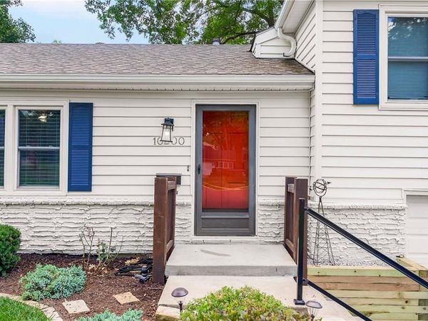10200 Outlook Drive, Overland Park, KS 66207