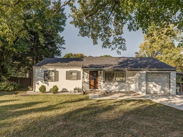 4722 Quivira Drive, Shawnee, KS 66216