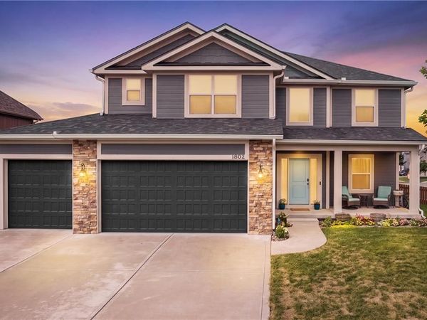 1802 VERBENA Avenue, Greenwood, MO 64034